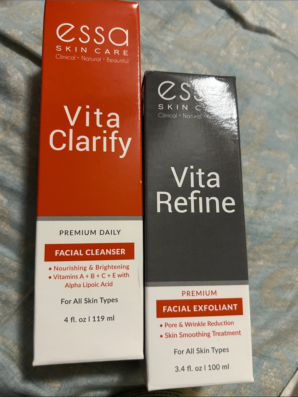 Vita Clarify Facial Cleanser - Red & White